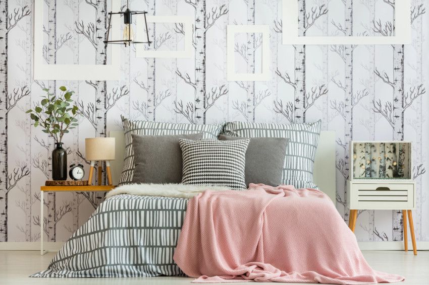 Muurverf combineren met behang in de slaapkamer: zo pak je het aan